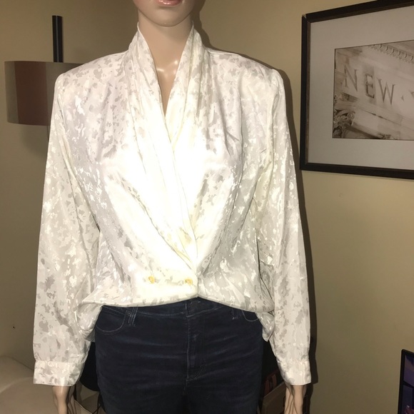 Impressions Tops - Vintage 80s blouse.